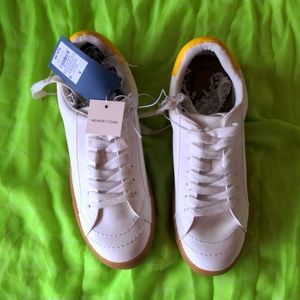 Universal Thread sneakers